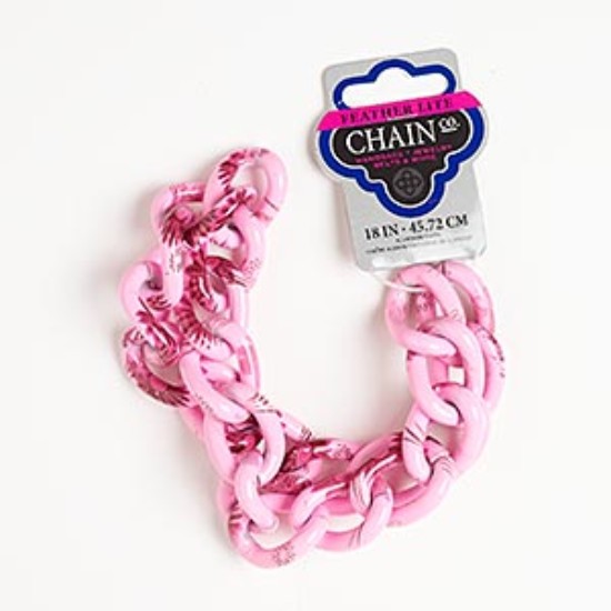 Afbeeldingen van Aluminum Chain 32x22mm twisted oval cable with floral pattern Pink x45cm