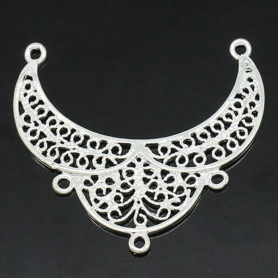 Picture of Link Flower pattern carved 32x29mm Silver Tone x1