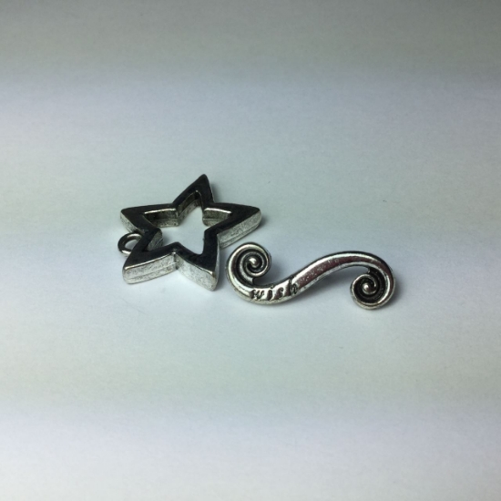 Picture of Clasp Toggle 21x20mm star and bar with "wish." Antique Silver x1