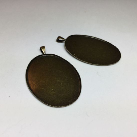 Picture of Pendant oval 40x30mm Antiqued Bronze x5