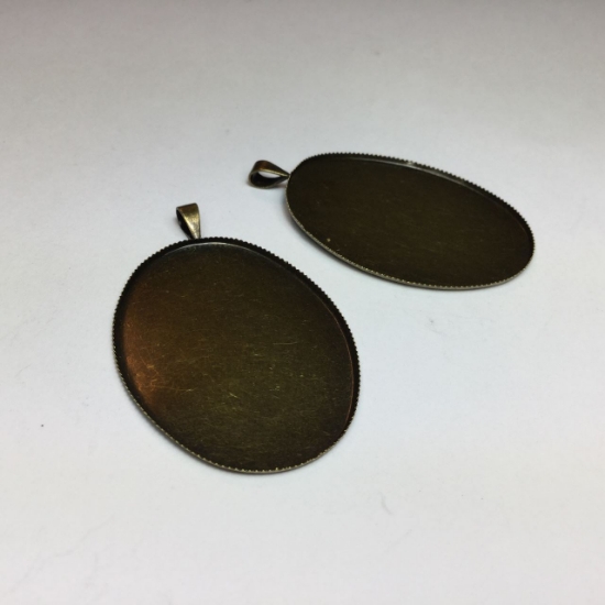 Picture of Pendant setting 40x30mm oval Bronze x1