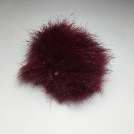 Picture of Pluizenbol met elastisch lusje, donker bordeauxrood , 60mm.