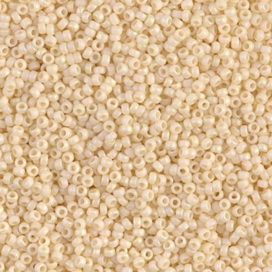 Picture of Miyuki Seed Beads 15/0 492FR Mat Opaque Cream AB x10g