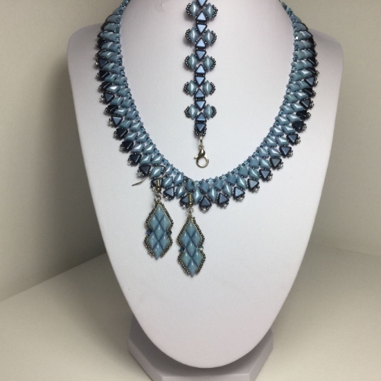 Picture of Gemstery Halsketting / Armband / Ooringen "Blauw"