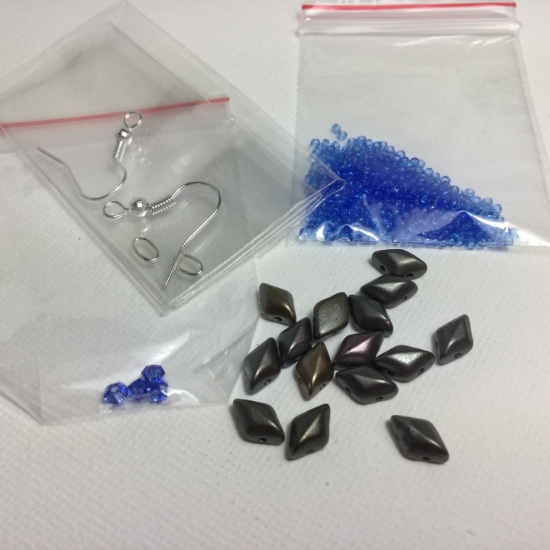 Picture of Gemstery Earrings  Grey Rainbow