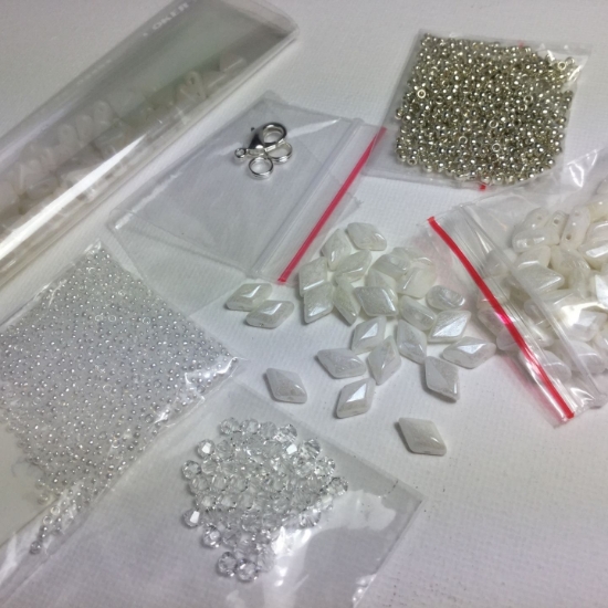 Picture of Gemstery Halsketting Wit