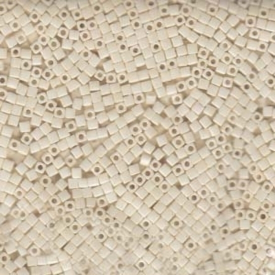 Picture of Miyuki Cubes 1.8mm 421 Cream Ceylon x10g