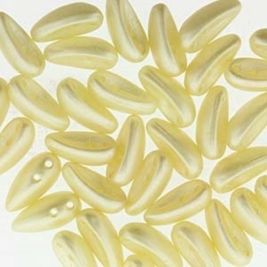 Picture of Chilli Beads 4x11mm Pastel Cream x50