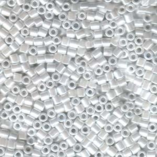 Picture of Miyuki Delica 8/0 DBL201 White Pearl Ceylon x10g