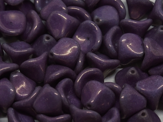 Picture of Trumpet Flower beads 12mm Chalk White Lila Vega Luster x10