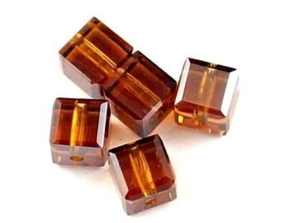 Picture of Swarovski 5601 Cube 8mm Topaz Satin x1