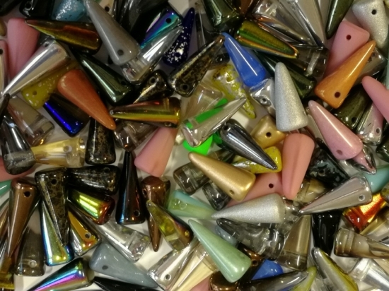 Picture of Spikes 5x13 & 7x17 mm Color Mix x50g