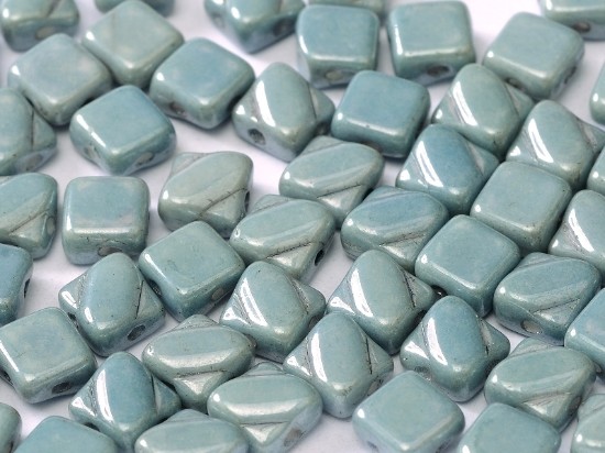 Image de Silky Beads 2-hole 6mm Baby Blue Luster x50