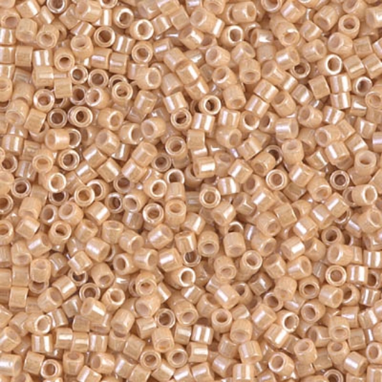 Picture of Miyuki Delica 10/0 DBM205 Ceylon Beige x10g