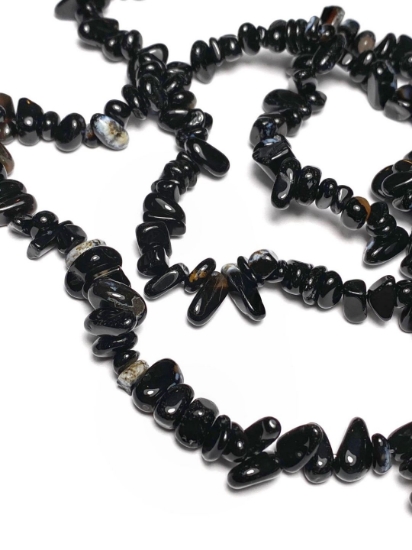 Picture of Agate bead 5-8mm chips Black x85cm