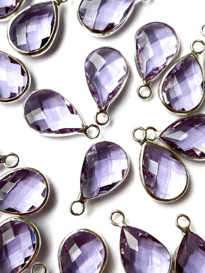 Picture of Glass Pendant Drop 18x11mm Provence Lavender x1