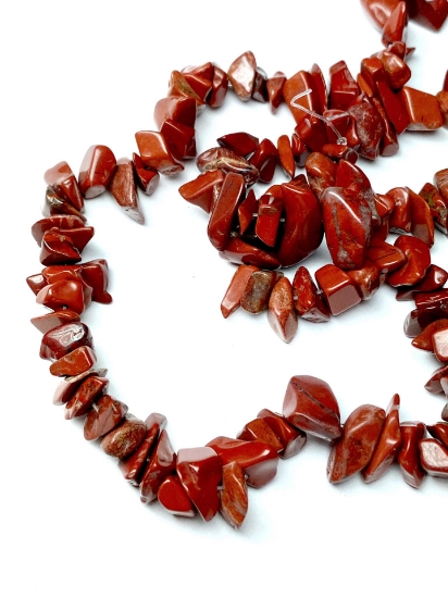 Picture of Red Rainbow Jasper (natural) medium chip x38cm