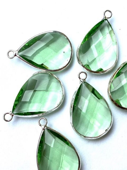 Picture of Glass Pendant Drop 30x20mm Peridot  x1