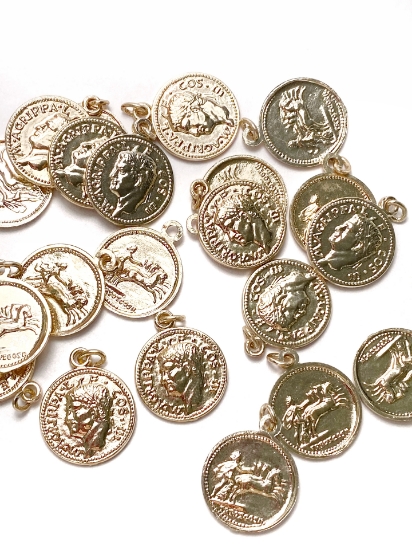 Picture of Charm Coin 17mm Gold x1