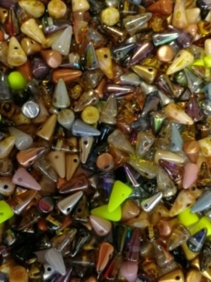 Picture of Spikes  5x8mm Color Mix x20g