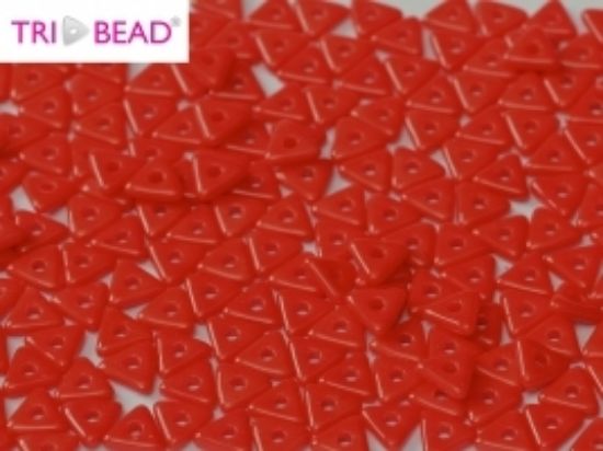 Picture of Tri-bead 4mm Opaque Red x5g