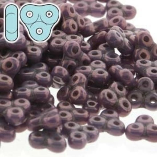 Picture of Trinity Beads 8mm Vega On Chalk x10g