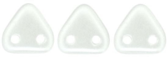 Picture of Czechmates Triangle 2 holes 6 mm Pearl Coat Snow x10g