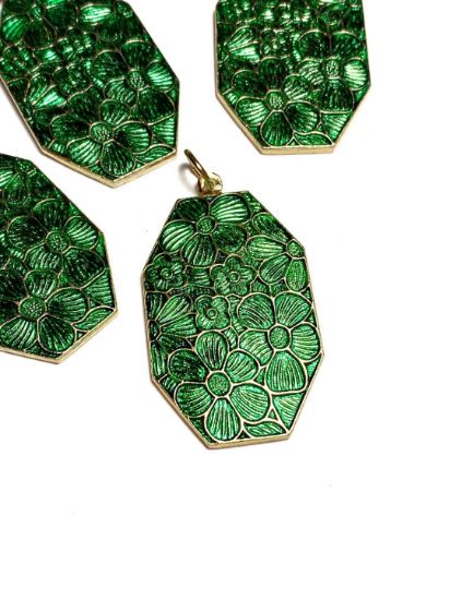 Picture of Vintage Bohemian Pendant 37x24mm octagon Green x1