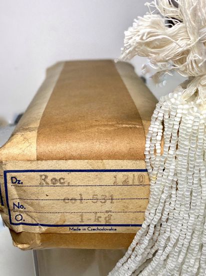 Picture of Vintage Rocailles 12/0 Satin White x1kg
