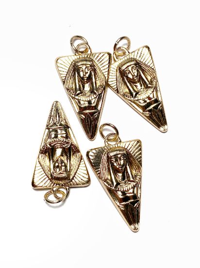 Picture of Charm Triangle Pharaoh 35x20mm Gold Tone x1