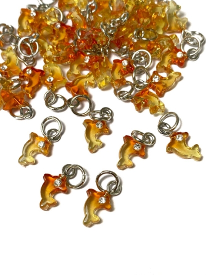 Picture of Pendant YALC Dolphin 8x10mm Orange  x1