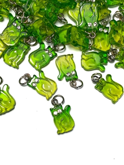 Picture of Pendant YALC Cat 15x10mm Green x1