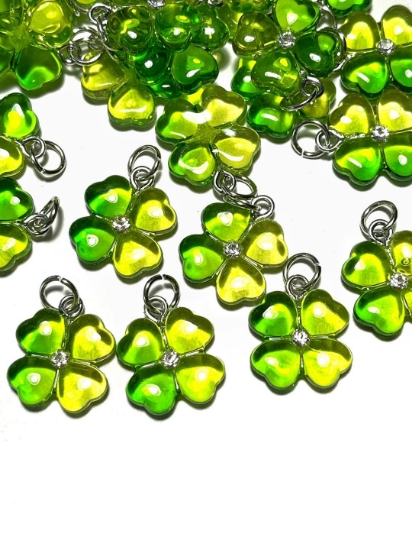 Picture of Pendant YALC Shamrock 12mm Green  x1