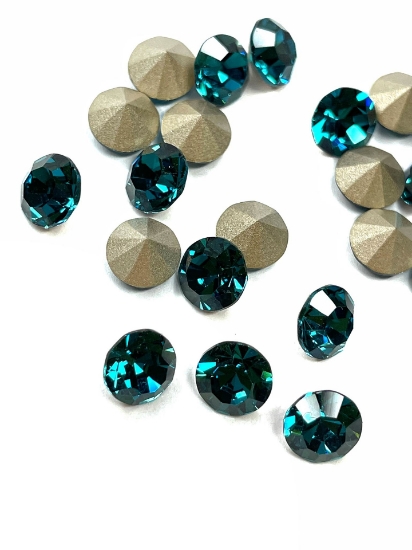 Picture of Preciosa Chaton Maxima SS39 - 8mm  Indicolite x1