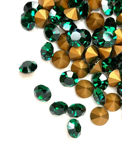 Picture of Preciosa Chaton Optima SS39 - 8mm Emerald GF x1