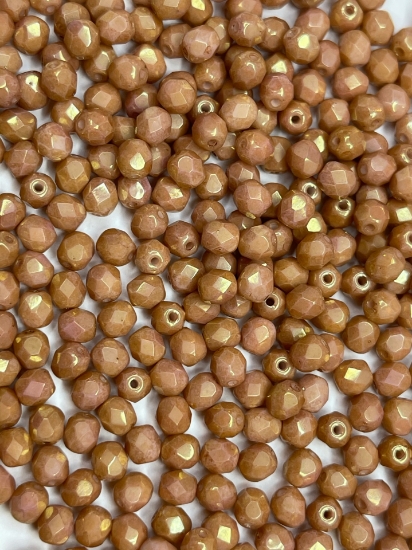 Picture of Fire-Polished 4mm Chalk White Red Luster x100