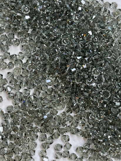 Picture of Swarovski 5328 Xilion Bead 3mm Black Diamond x100