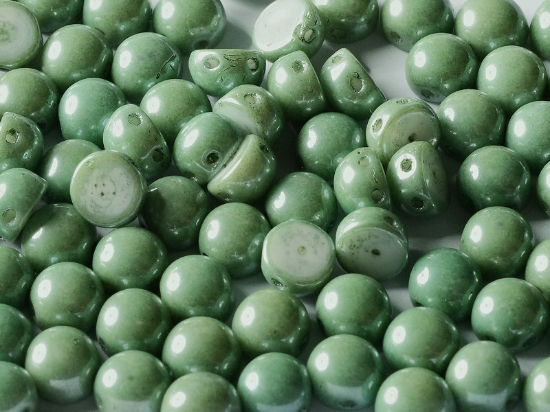 Picture of 2-hole Cabochon 6mm Chalk White Teal Luster x25