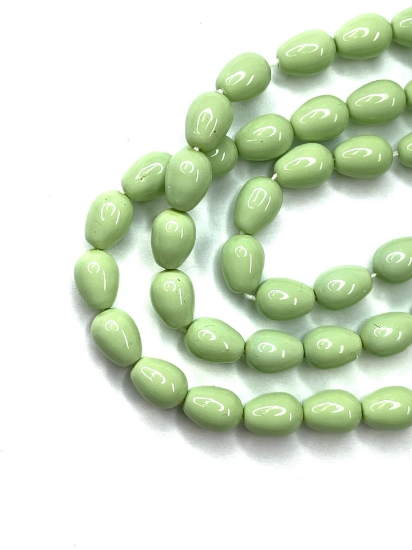 Picture of Drop Glass 11x8mm Light Green Pearl x10