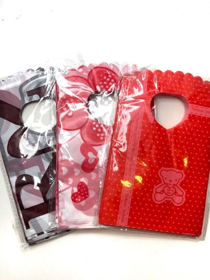 Picture of Gift Bag Plastic 140x90mm Mix 3 x150