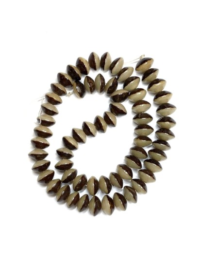 Изображение Buri Nuts bead Saucer 7x12mm Half Skin x40cm