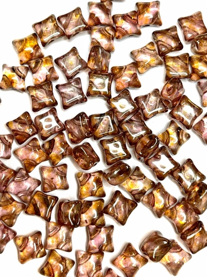 Picture of Wibeduo® 8x8mm Crystal Roman Rose x25