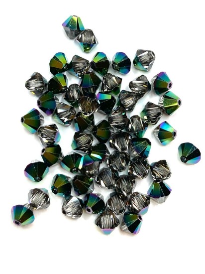 Image de Swarovski 5328 Xilion Bead 6mm Crystal Scarabaeus Green x17