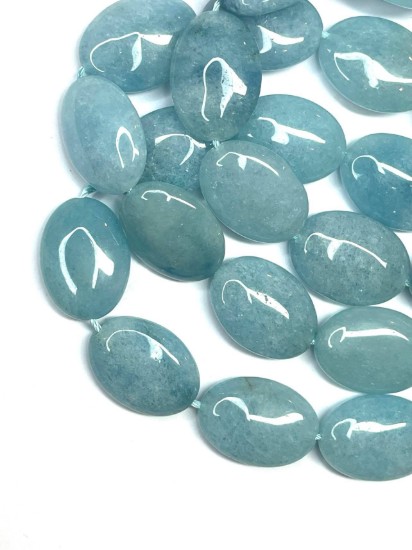 Bild von Jade (dyed) bead 25x18mm oval Sky Blue x4