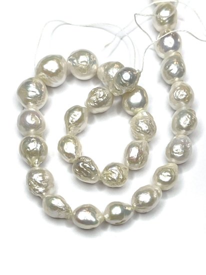 Picture of Pearl Freshwater Baroque 10x14mm Antique White x1
