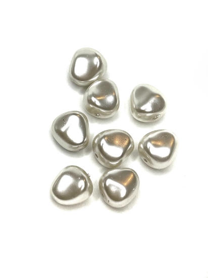 Picture of Preciosa Nacre Pearl Elliptic 11x9.5mm White Pearl x10