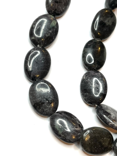 Picture of Labradorite Bead puffed oval 20x15mm x20