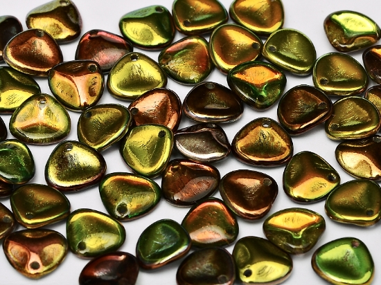 Picture of Rose Petals 8x7mm Magic Green x50