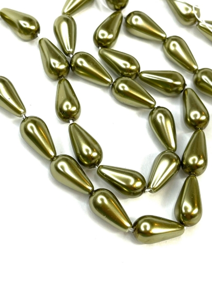 Picture of Preciosa Nacre Pear 15x8mm Light Green Pearl x5