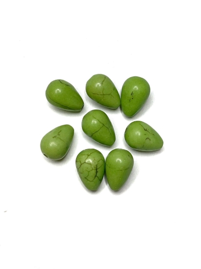 Picture of Magnesite (D/S) drop 12x8mm Green x8